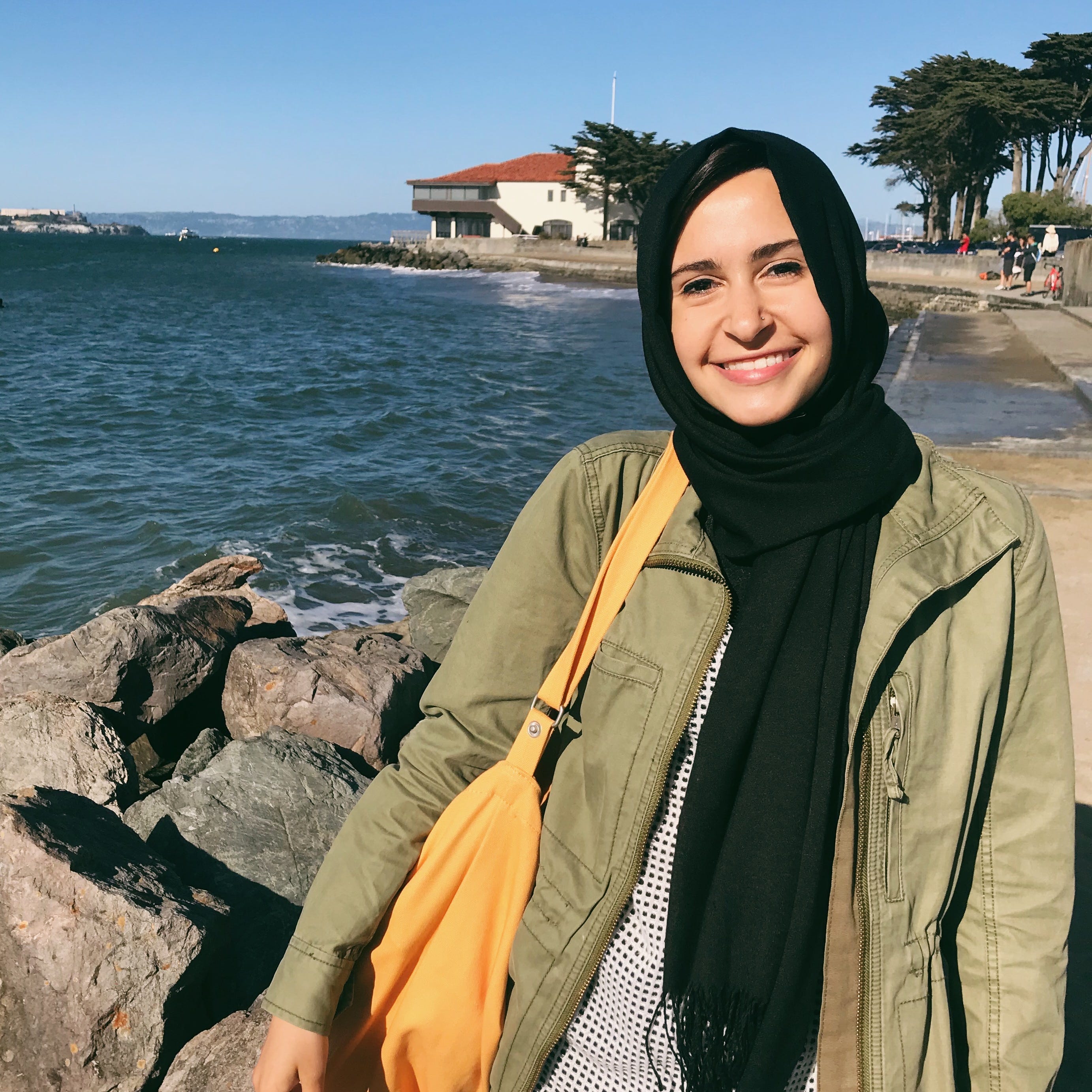 <span>Amena is a former Investing Reference Fellow for Insider. She’s a senior at UNC-Chapel Hill studying journalism and business administration and before joining BI, she was a reporting intern on the cross-asset team at Bloomberg News.</span>“></p>
<p>                                                      <noscript><br />
                                                          <img decoding=