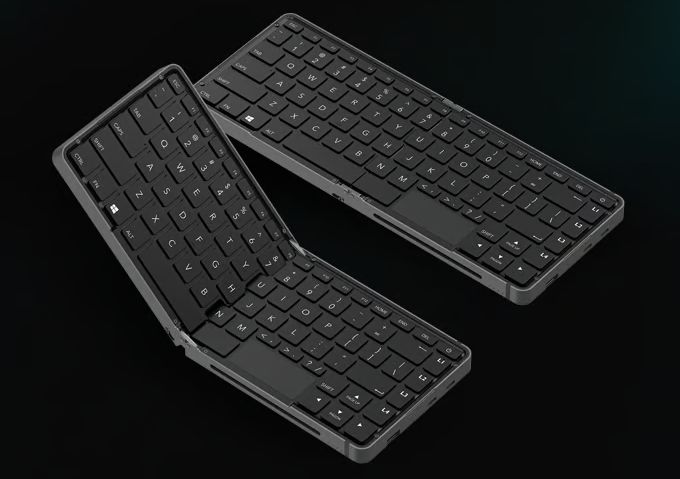 This foldable keyboard is also a full-fledged mini PC with a Ryzen 7 8840U processor (crowdfunding – Liliputing