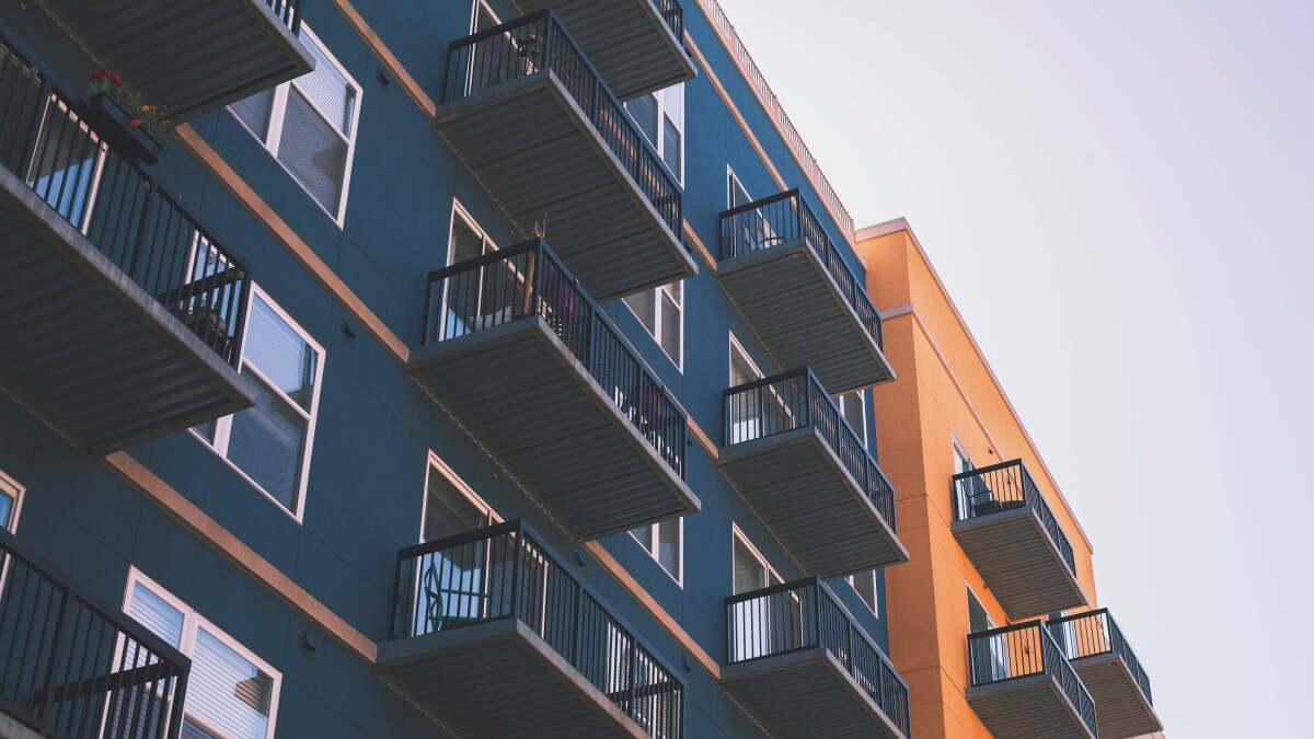 Is Real Estate Crowdfunding a Good Investment? - Lifehacker