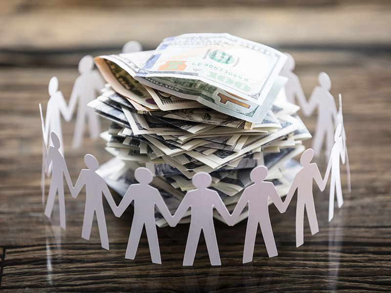 Crowdfunding 101: How Crypto Startups Can Raise Money Without Banks